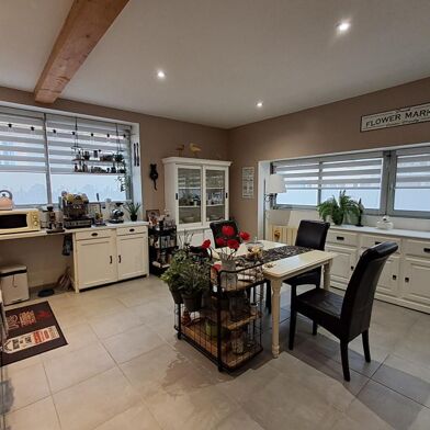 Appartement 4 pièces 253000 €