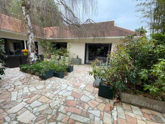 28230 Droué sur Drouette 230 m2  piscine terrain 4300 m2 — photo du bien