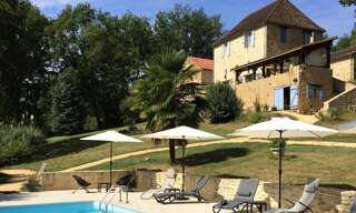 Maison 16 Pièces 550 m² à vendre à Le Buisson-de-Cadouin (24480)