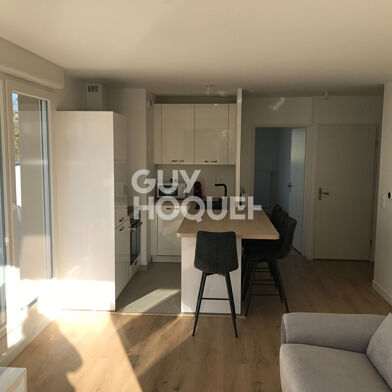 Appartement 3 pièces 1070 €
