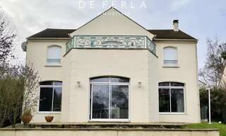 Maison 10 Pièces 245 m² à vendre à Hardricourt (78250)