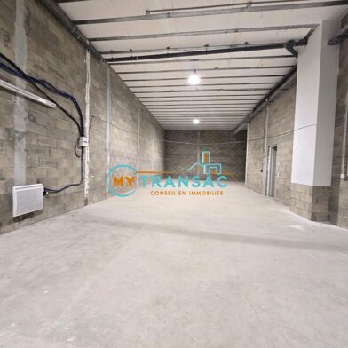 Local industriel  3200 €