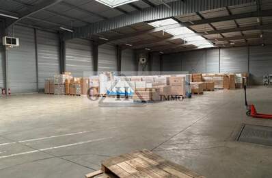 ENTREPOT 2000M²  A LOUER A SANTENY — photo du bien