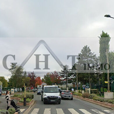 Local industriel  6170000 €