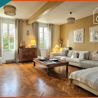 Maison 7 pièces 499000 €