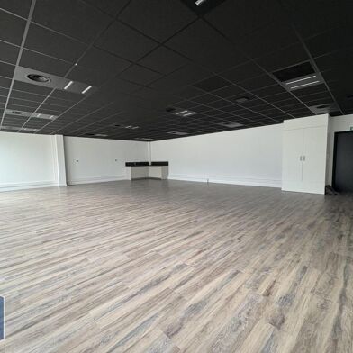 Bureau 1 pièces 2513 €