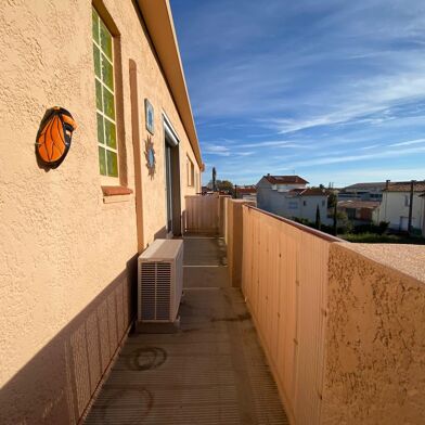 Appartement 3 pièces 725 €