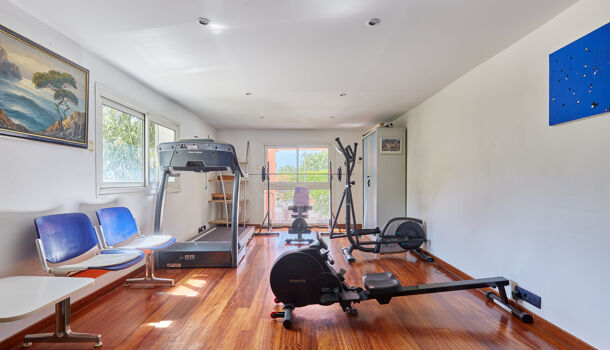 Villa / Maison 6 pièces  à vendre Roquevaire 13360