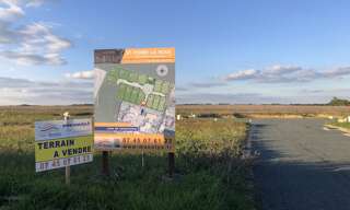 Terrain  354 m² à vendre à Saint-Pierre-la-Noue (17700)