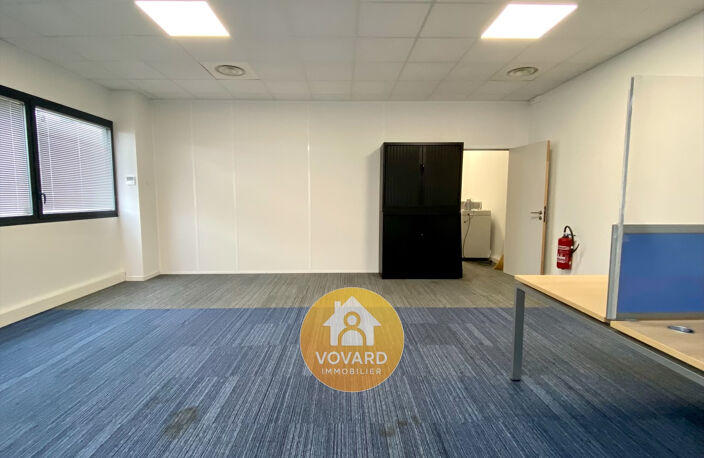  A louer  bureau de 39,50 m2 à Groslay — photo 2