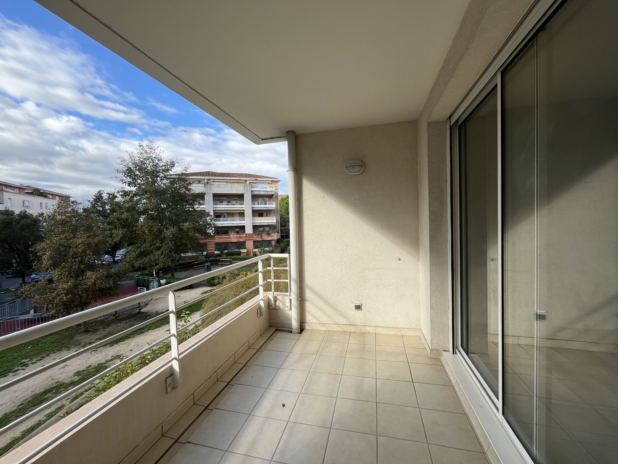 Appartement  T2 à louer Aubagne 13400