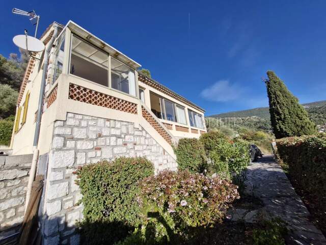 Maison dominante vue Panoramique Levens — photo du bien