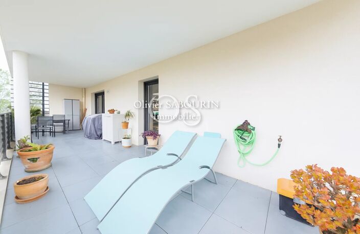 Grand appartement 3 pièces de 79 m², Cave et double garage — photo 3