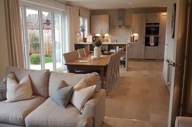 Maison 4 pièces 890 €