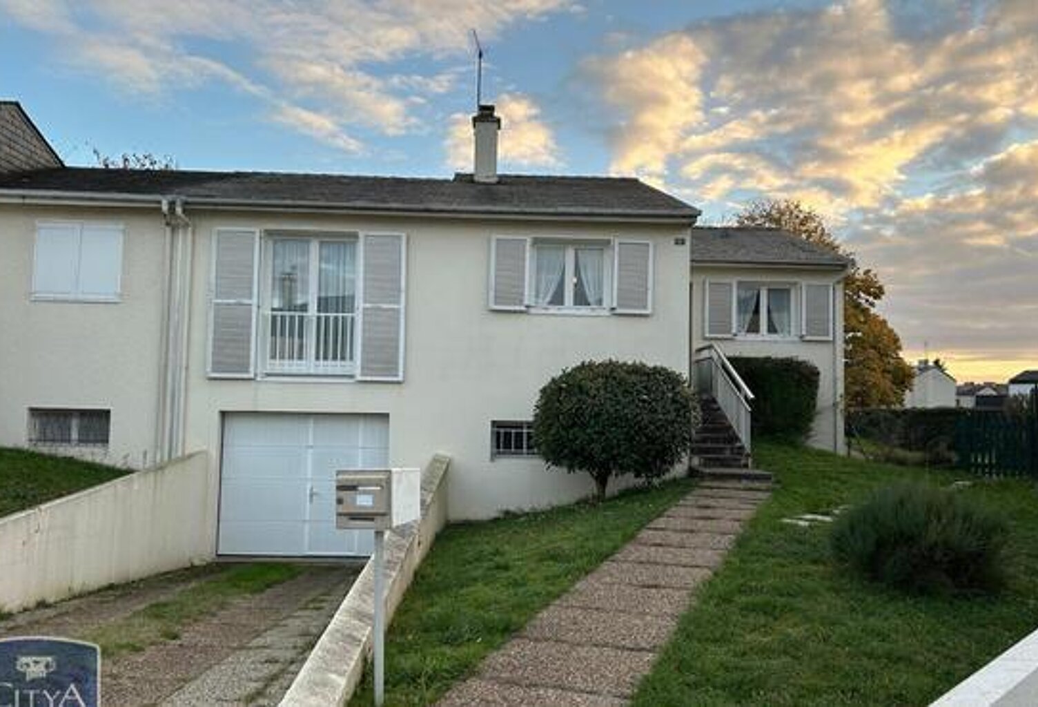 Vente maison   Châtellerault (86100) — photo 1