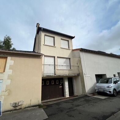 Maison  142000 €