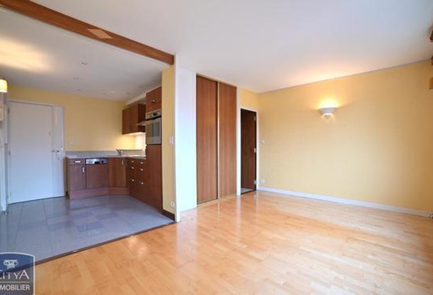 Vente appartement   Poitiers (86000) — photo 1