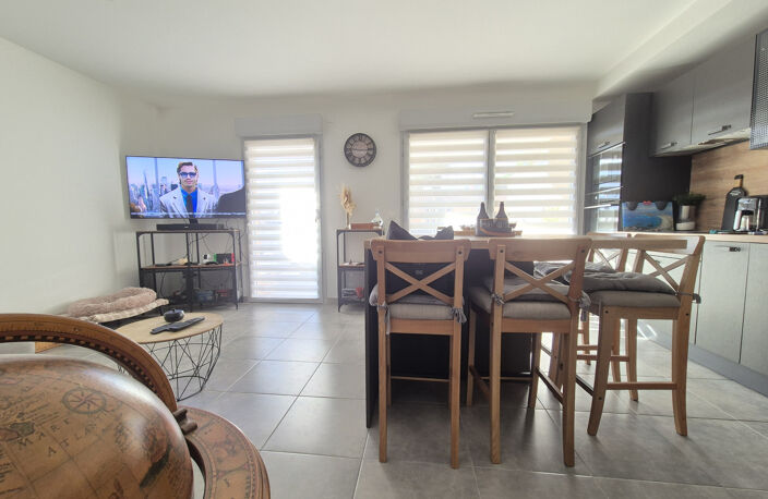 Appartement 3 pièces avec double garage et grande terrasse — photo 3