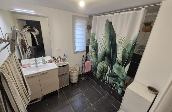 Appartement 3 pièces avec double garage et grande terrasse — photo 4