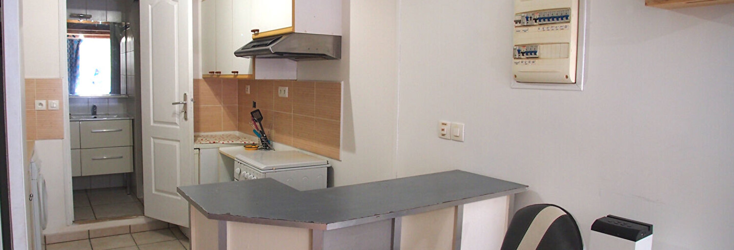 Appartement 1 Pièce 22 m² à louer à Roquebrune-sur-Argens (83520)