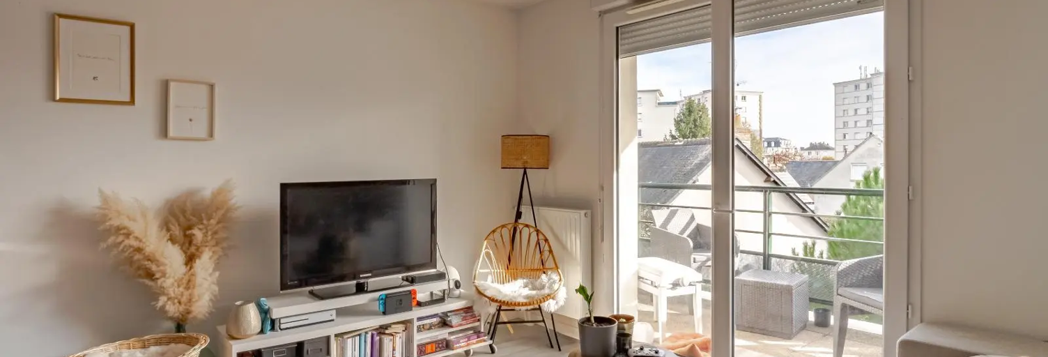Appartement   m² à vendre à Saint-Cyr-sur-Loire (37540)