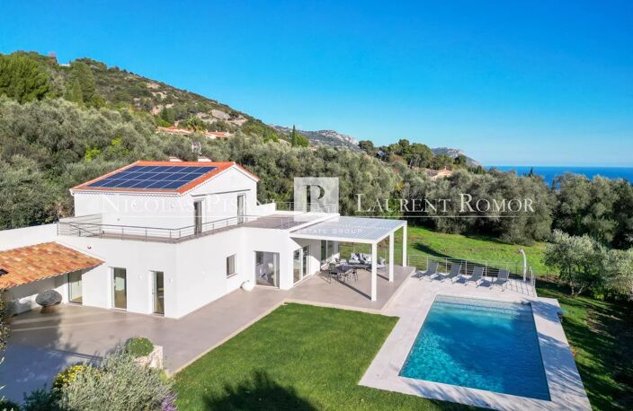 EN VENTE VILLEFRANCHE -SUR-MER  Villa 4 pièces rénovée – 170 m² — photo 2