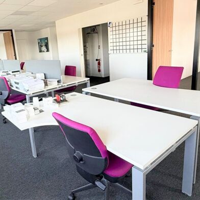 Bureau 3 pièces 274800 €