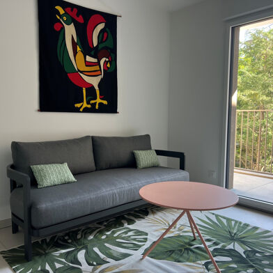 Appartement 2 pièces 1050 €