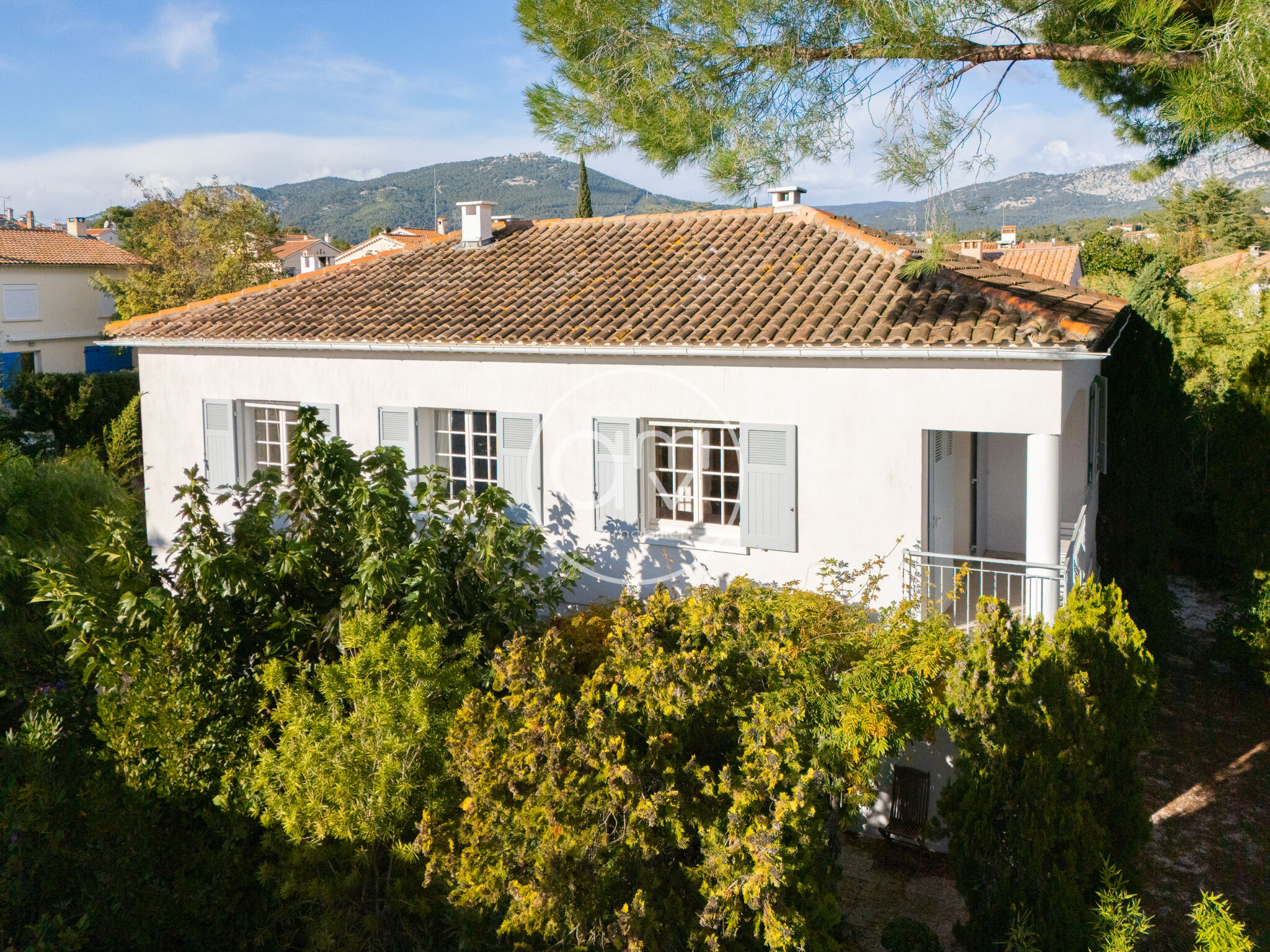 Villa / Maison  T6 à vendre Garde (La) 83130