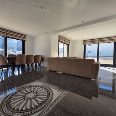 Maison 6 pièces 500000 €