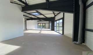 Commerce  234 m² à vendre à Sillingy (74330)