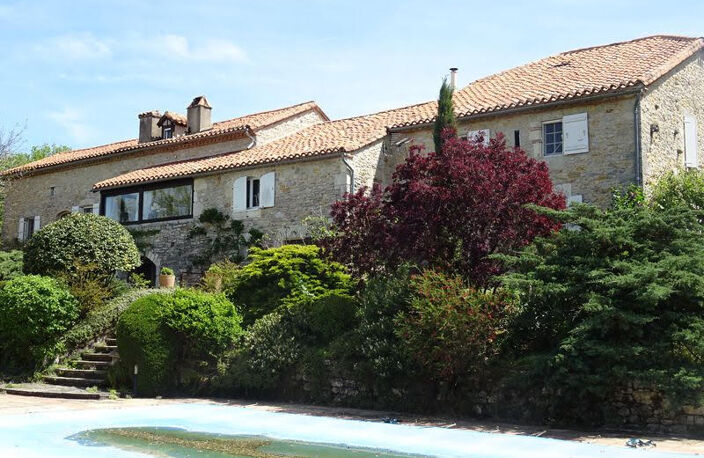 BELLE PROPRIETE EN PIERRE IDEAL GITE OU MAISON DE FAMILLE — photo 3