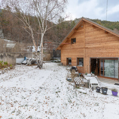 Maison 3 pièces 300000 €