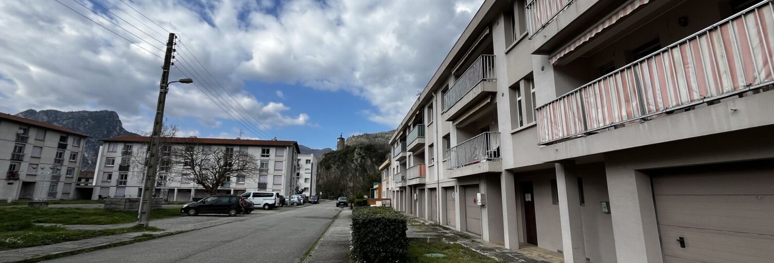 Appartement 3 Pièces 76 m² à vendre à Tarascon-sur-Ariège (09400)