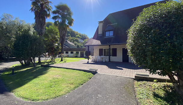 Villa / Maison 9 pièces  à vendre Laroin 64110