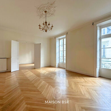 Appartement 3 pièces 448060 €