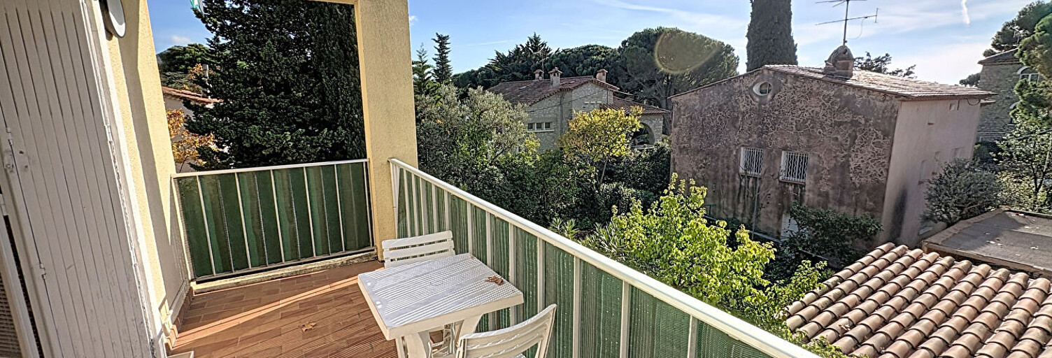 Appartement 1 Pièce 32 m² à vendre à Saint-Cyr-sur-Mer (83270)
