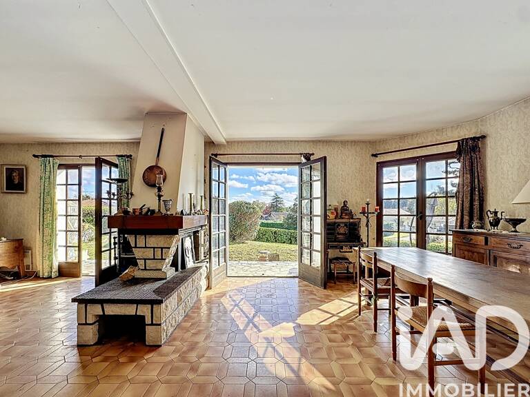 Vente Maison/villa 8 pièces — photo 1