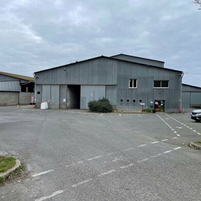 Commerce  600000 €