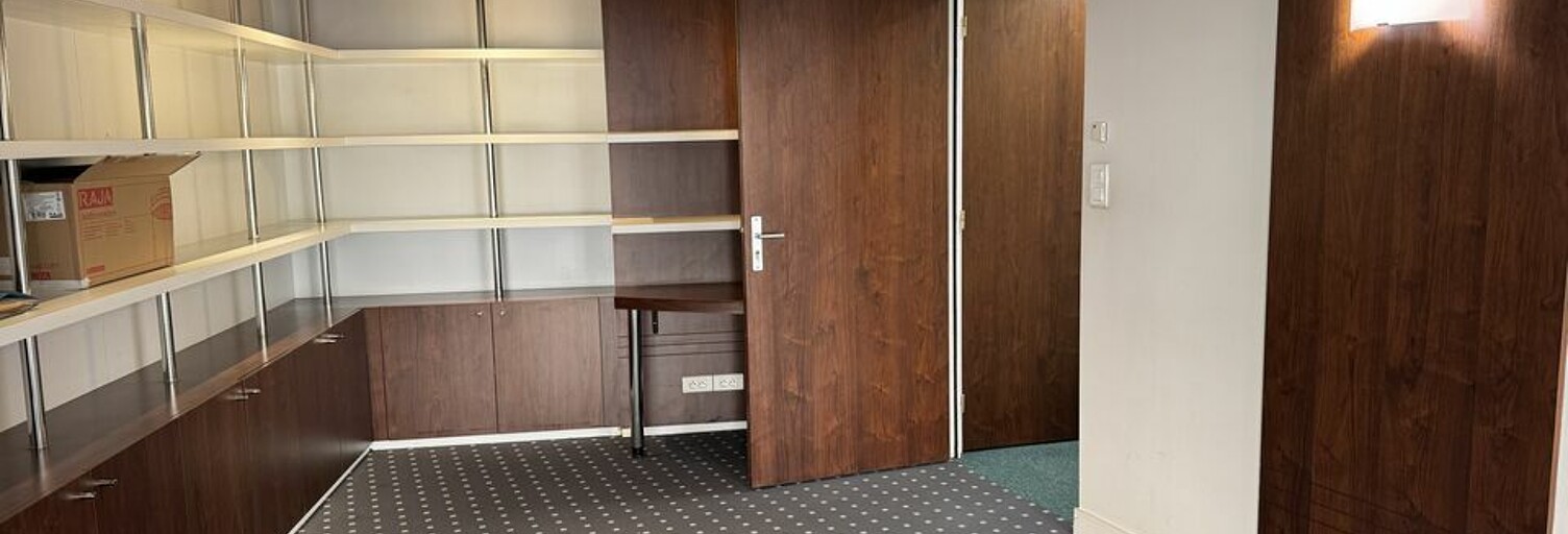 Bureau  250 m² à louer à Tours (37000)