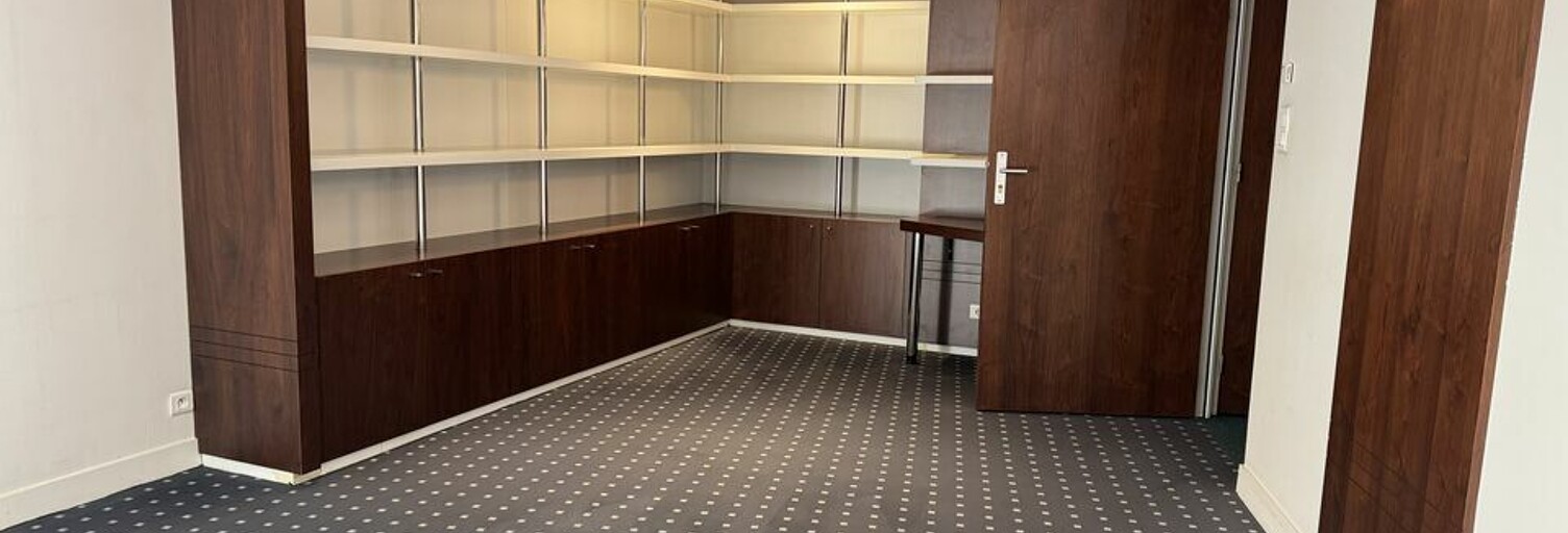 Bureau  250 m² à louer à Tours (37000)