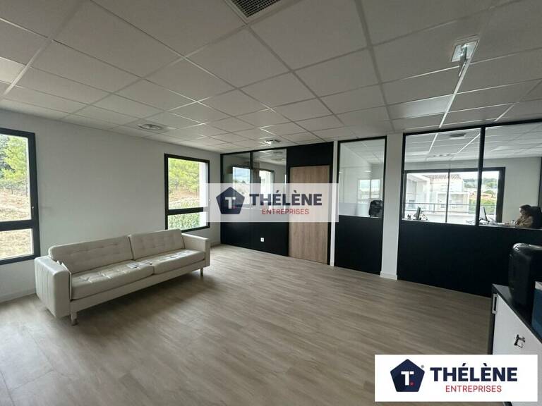 MIXTE ACTIVITES-BUREAUX à LOUER — photo 1