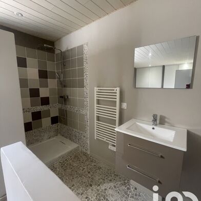 Immeuble  297000 €