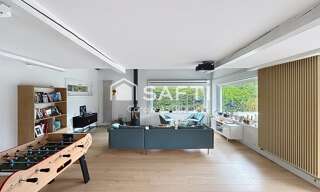 Maison 14 Pièces 280 m² à vendre à La Cluse-et-Mijoux (25300)