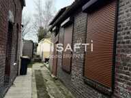Local commercial avec jardin — photo 4