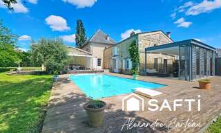 Maison 10 Pièces 309 m² à vendre à Carignan-de-Bordeaux (33360)