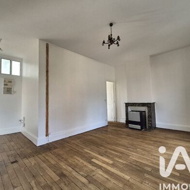 Appartement 3 pièces 710 €