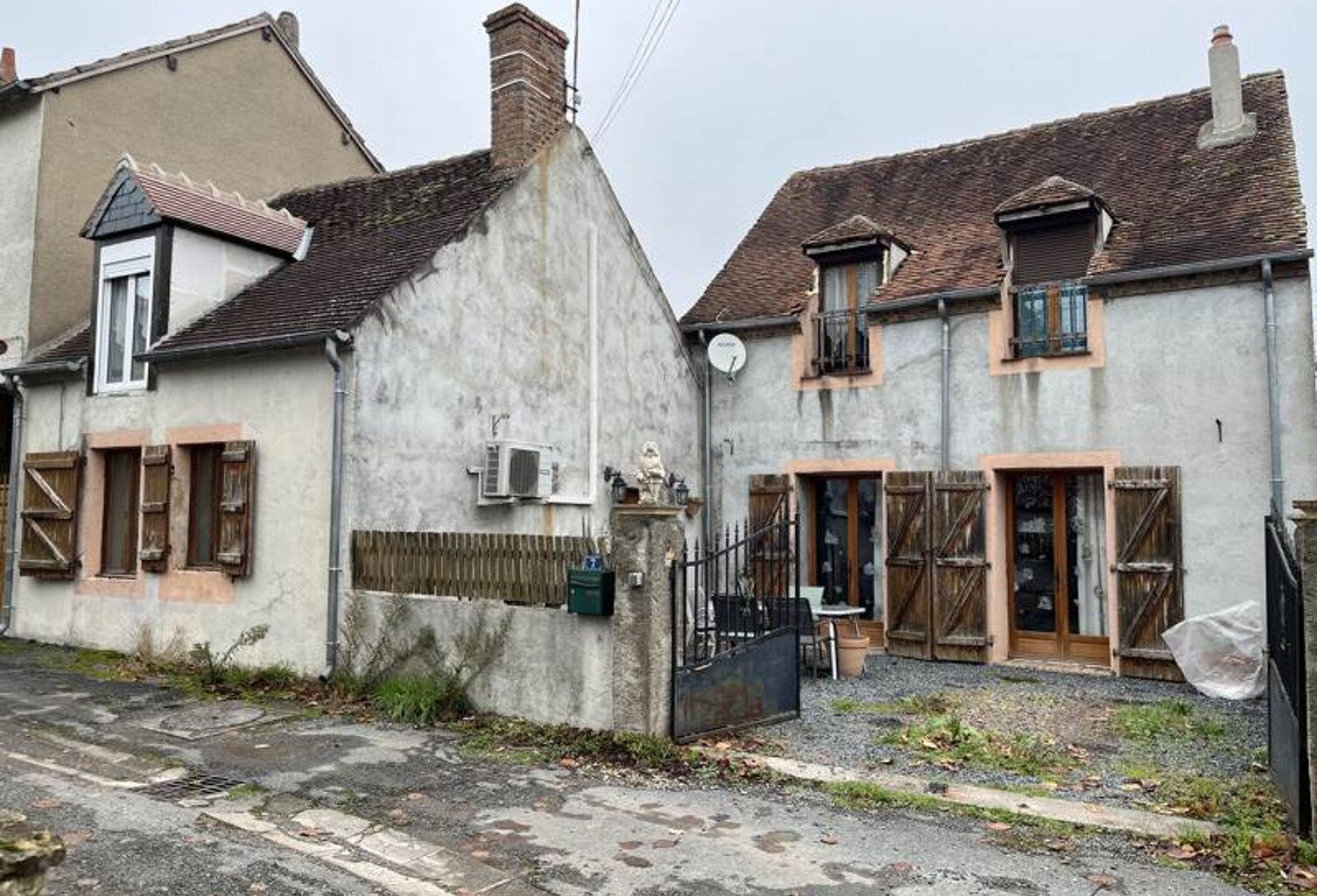 Vente maison 6 pièces 136 m² Châteaumeillant (18370) — photo 1