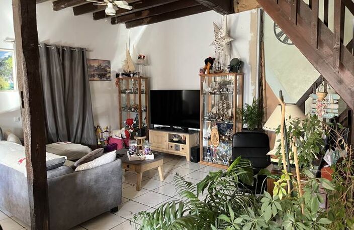 Vente maison 6 pièces 136 m² Châteaumeillant (18370) — photo 3