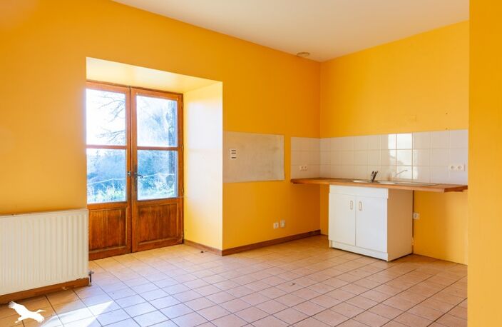 Maison en pierre de 5 pièces principales — photo 4